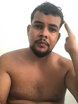 Snapshot of ElsecretodeBruno chatting on 06/02/26, 02:41 ElsecretodeBruno online show from 06/02/26, 02:41