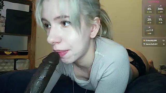 Snapshot of cruellagoth666 chatting on 04/22/26, 02:29 cruellagoth666 online show from 04/22/26, 02:29