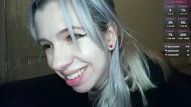 Snapshot of cruellagoth666 chatting on 06/03/26, 02:33 cruellagoth666 online show from 06/03/26, 02:33
