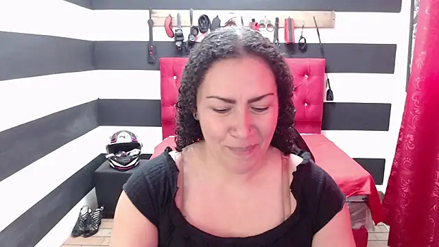 Snapshot of ADELHEY_RAN chatting on 01/10/25, 01:09 ADELHEY RAN online show from 01/10/25, 01:09