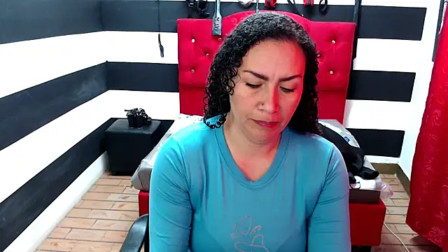 Snapshot of ADELHEY_RAN chatting on 02/25/25, 12:55 ADELHEY RAN online show from 02/25/25, 12:55