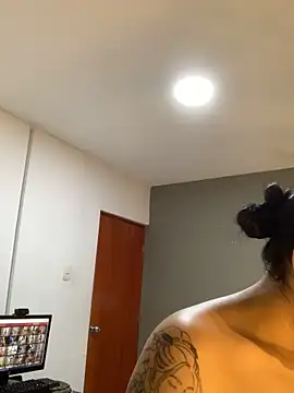 Amandanauty online show from 11/05/25, 07:14