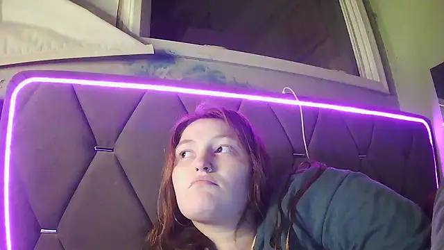 Snapshot of Angelk43 chatting on 03/14/26, 05:24 Angelk43 online show from 03/14/26, 05:24