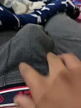 Snapshot of Bareilly_Boy1 chatting on 12/27/24, 05:42 Bareilly Boy1 online show from 12/27/24, 05:42