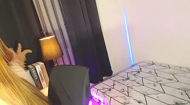 Snapshot of MajesticKitana chatting on 12/30/24, 04:53 MajesticKitana online show from 12/30/24, 04:53