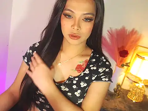 Snapshot of MajesticKitana chatting on 10/22/25, 04:02 MajesticKitana online show from 10/22/25, 04:02