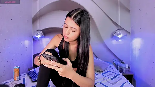 Snapshot of IvySanders1 chatting on 01/14/25, 03:32 IvySanders1 online show from 01/14/25, 03:32