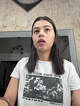 Snapshot of IvySanders1 chatting on 10/18/25, 08:59 IvySanders1 online show from 10/18/25, 08:59