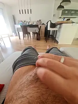 Snapshot of 987654Alf chatting on 01/27/25, 03:28 987654Alf online show from 01/27/25, 03:28