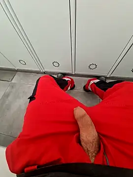 Snapshot of 987654Alf chatting on 11/14/25, 10:47 987654Alf online show from 11/14/25, 10:47