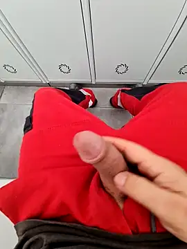 Snapshot of 987654Alf chatting on 12/18/25, 10:21 987654Alf online show from 12/18/25, 10:21