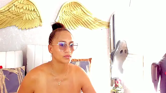 EmmaFerrary online show from 02/17/26, 07:20