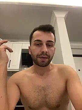 Snapshot of Emre-34 chatting on 11/10/25, 10:31 Emre-34 online show from 11/10/25, 10:31