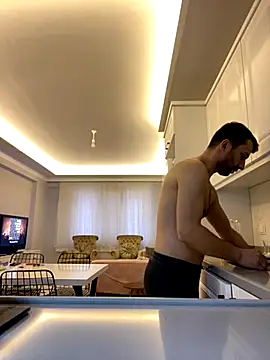 Snapshot of Emre-34 chatting on 11/23/25, 02:06 Emre-34 online show from 11/23/25, 02:06