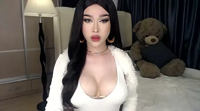 Snapshot of KeenMazikeen69 chatting on 12/21/24, 03:58 KeenMazikeen69 online show from 12/21/24, 03:58