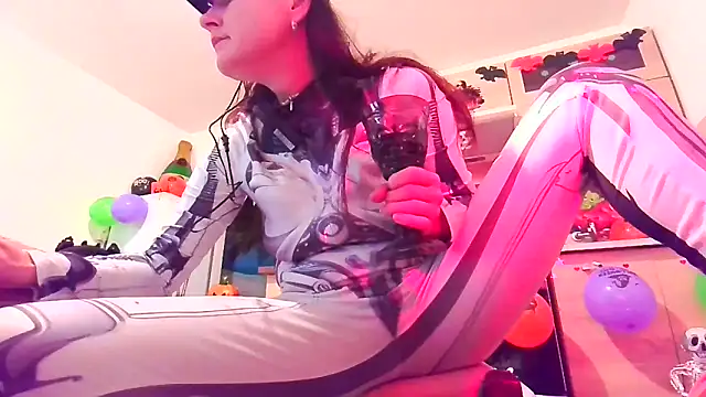 Snapshot of Ace_of_devil chatting on 10/30/25, 02:07 Ace of devil online show from 10/30/25, 02:07