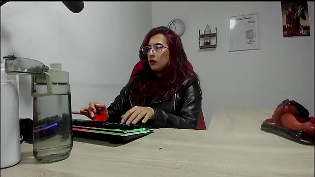 Scarlett Sen online show from 02/17/25, 03:42