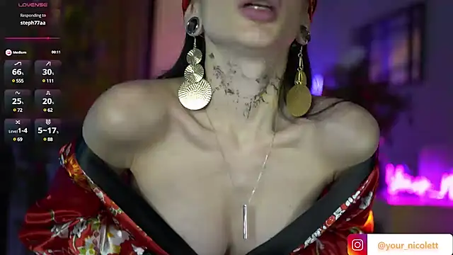 Snapshot of Your_Nicolett chatting on 01/08/25, 01:53 Your Nicolett online show from 01/08/25, 01:53