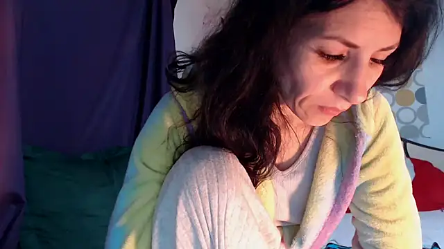 Snapshot of sexyevalove chatting on 02/24/26, 03:04 sexyevalove online show from 02/24/26, 03:04