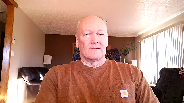 Snapshot of BasicAnt chatting on 02/12/26, 03:29 BasicAnt online show from 02/12/26, 03:29