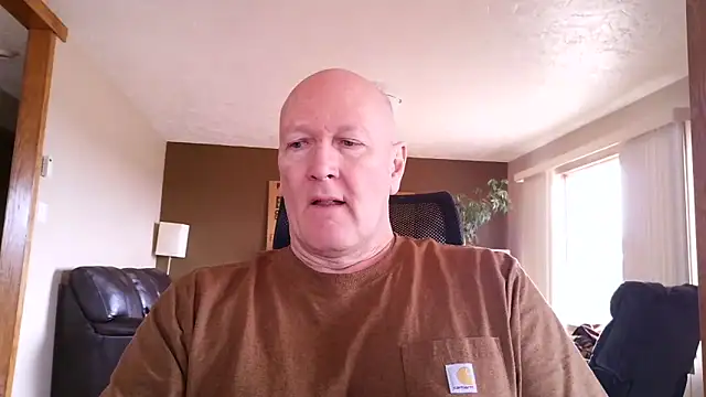 Snapshot of BasicAnt chatting on 02/17/26, 05:41 BasicAnt online show from 02/17/26, 05:41