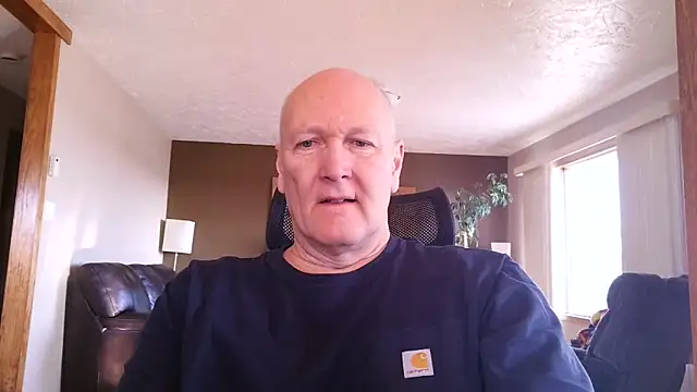 Snapshot of BasicAnt chatting on 02/25/26, 03:54 BasicAnt online show from 02/25/26, 03:54