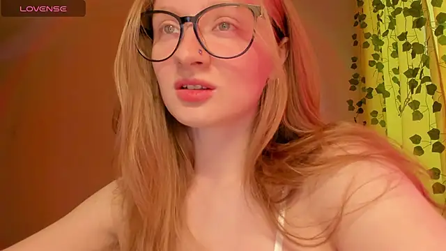 mollytuck online show from 06/30/26, 03:57