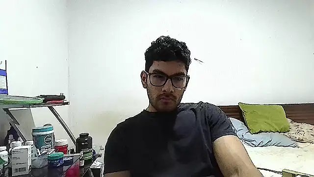 Snapshot of x-sebastian chatting on 12/01/24, 08:42 x-sebastian online show from 12/01/24, 08:42