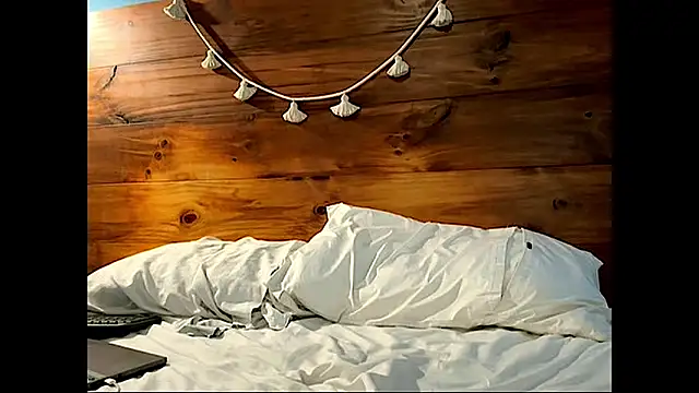 x-sebastian online show from 01/10/26, 08:32