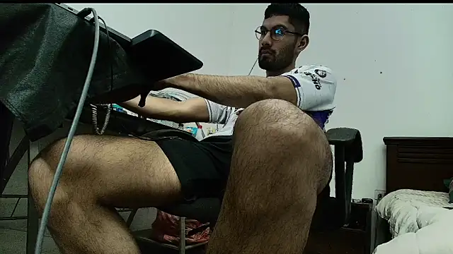 Snapshot of x-sebastian chatting on 04/15/26, 09:59 x-sebastian online show from 04/15/26, 09:59