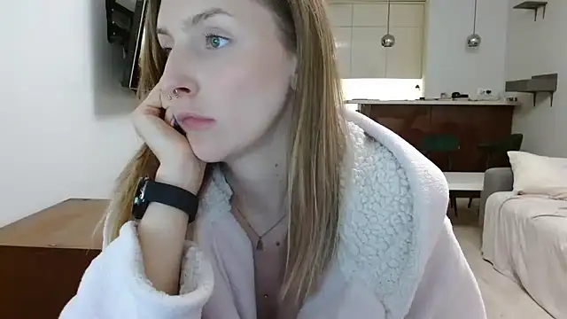 Snapshot of illusorycat chatting on 09/24/25, 07:39 illusorycat online show from 09/24/25, 07:39