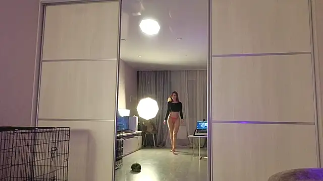 LovelyKatea online show from 11/25/25, 12:49