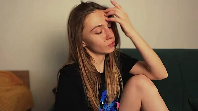 LovelyKatea online show from 03/28/26, 01:33