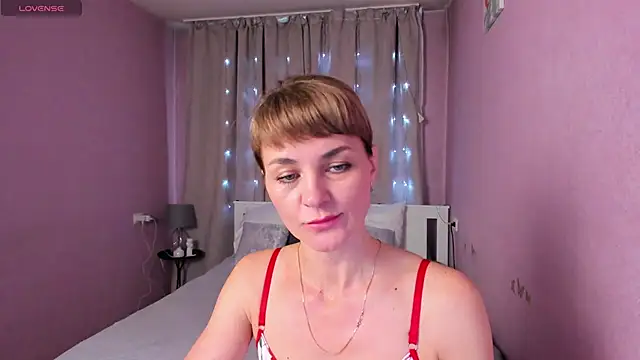 annasimonsj online show from 05/24/26, 12:59