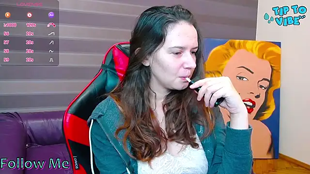 Snapshot of iris_nikhols chatting on 09/09/25, 12:54 iris nikhols online show from 09/09/25, 12:54