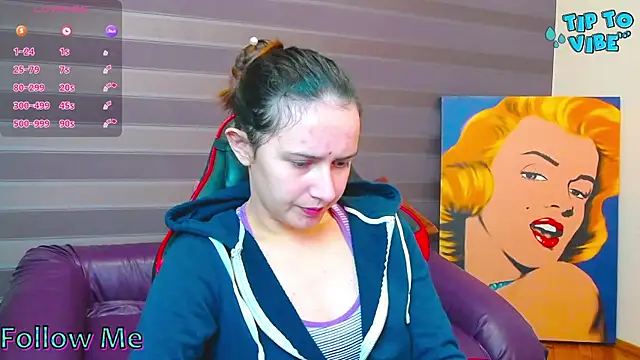 Snapshot of iris_nikhols chatting on 09/18/25, 01:18 iris nikhols online show from 09/18/25, 01:18