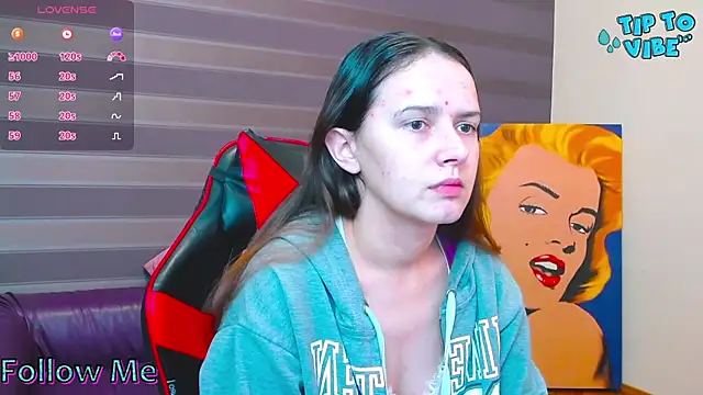 Snapshot of iris_nikhols chatting on 09/18/25, 06:43 iris nikhols online show from 09/18/25, 06:43