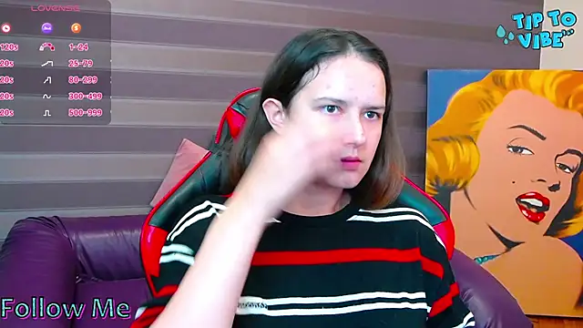 Snapshot of iris_nikhols chatting on 09/24/25, 01:53 iris nikhols online show from 09/24/25, 01:53