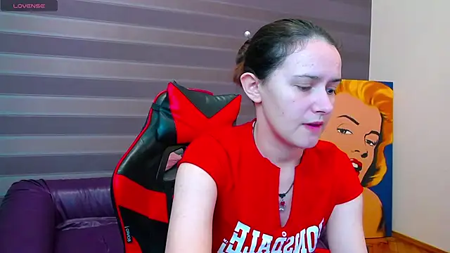 Snapshot of iris_nikhols chatting on 11/05/25, 03:06 iris nikhols online show from 11/05/25, 03:06