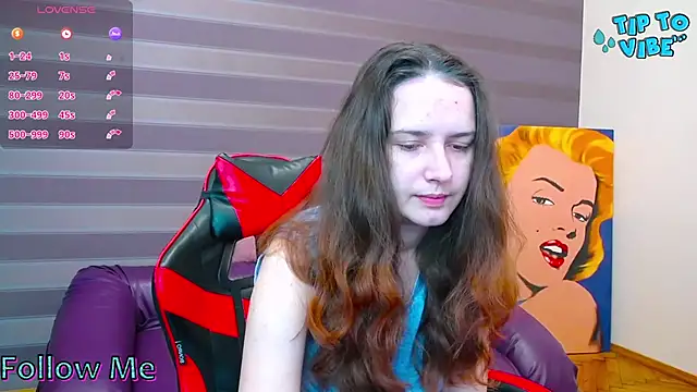 Snapshot of iris_nikhols chatting on 11/21/25, 04:22 iris nikhols online show from 11/21/25, 04:22