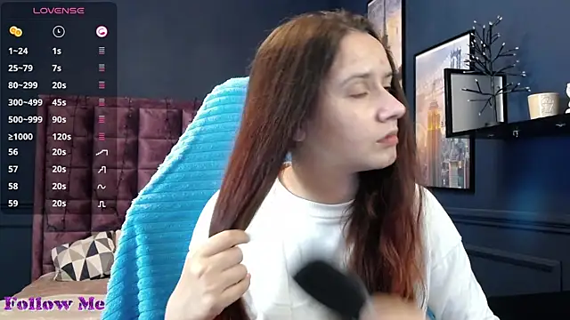 iris nikhols online show from 07/08/26, 10:36