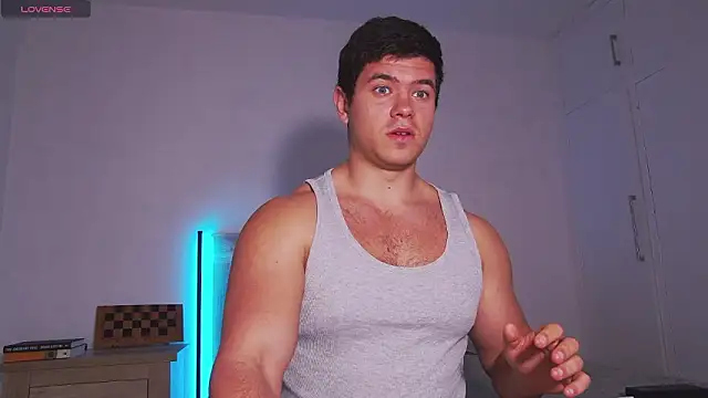 Snapshot of Arilas_ chatting on 03/15/26, 08:09 Arilas online show from 03/15/26, 08:09