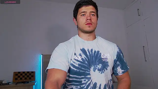 Snapshot of Arilas_ chatting on 03/28/26, 07:30 Arilas online show from 03/28/26, 07:30