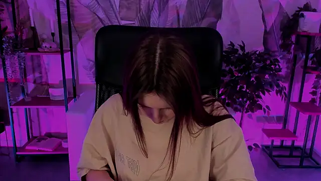 Snapshot of JennyDens chatting on 01/02/25, 02:43 JennyDens online show from 01/02/25, 02:43