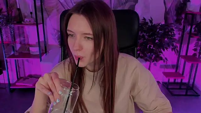 Snapshot of JennyDens chatting on 01/02/25, 08:49 JennyDens online show from 01/02/25, 08:49