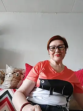 Snapshot of Fire_Night chatting on 06/26/26, 07:35 Fire Night online show from 06/26/26, 07:35