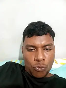 Snapshot of SmartNigga chatting on 10/23/25, 04:06 SmartNigga online show from 10/23/25, 04:06