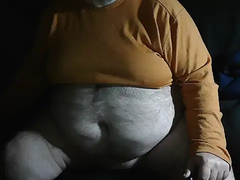 onkelgrau65 online show from 12/17/25, 04:18