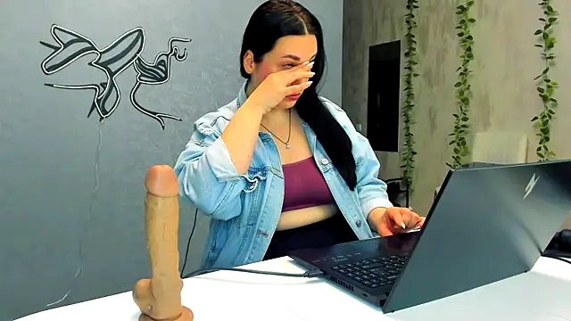 WorshipLilit online show from 01/17/26, 05:16