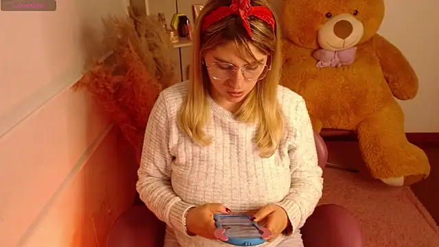 Snapshot of thamarajane chatting on 01/22/25, 12:27 thamarajane online show from 01/22/25, 12:27